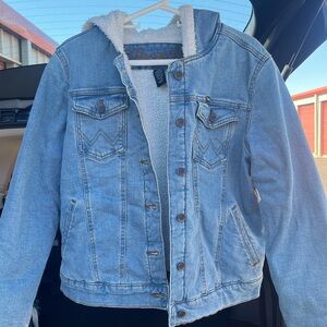 Wrangler denim jacket Sherpa lined with hood